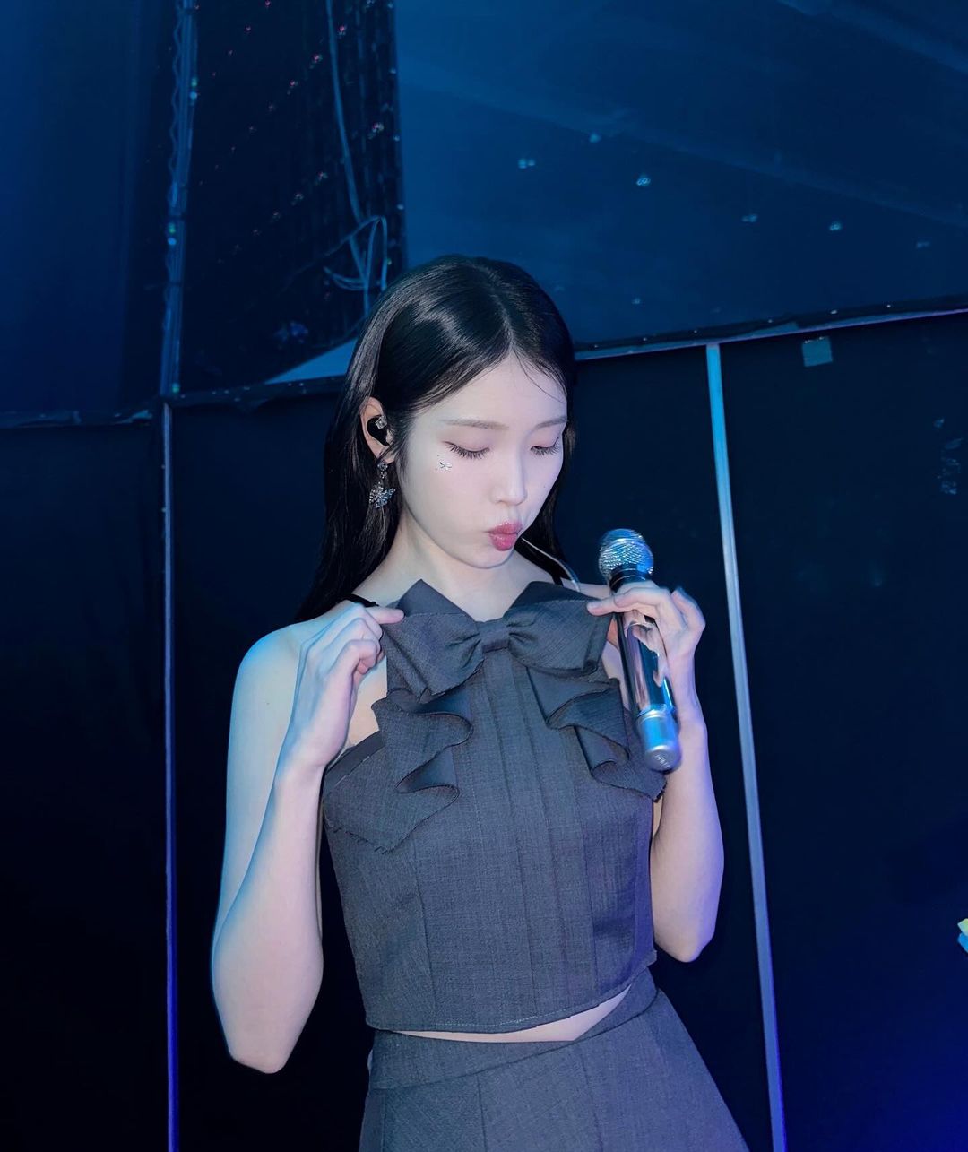 IU