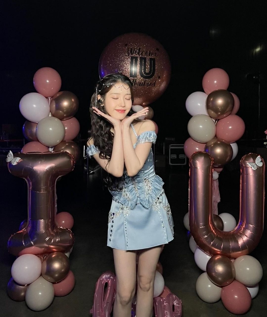 IU