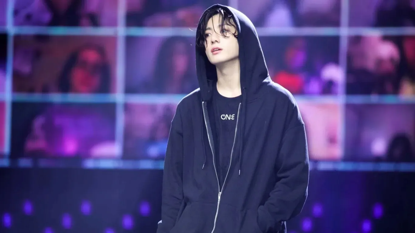 BTS’s Jungkook Faces Fan Speculation Over Album Logo Amid Dating Rumors