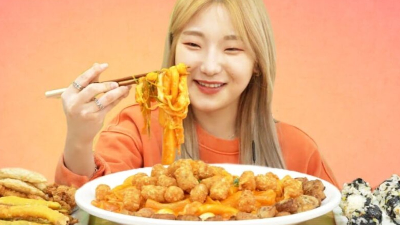 Heebab Wows Fans with Toned Physique Despite Extreme Mukbang Eating Challenges