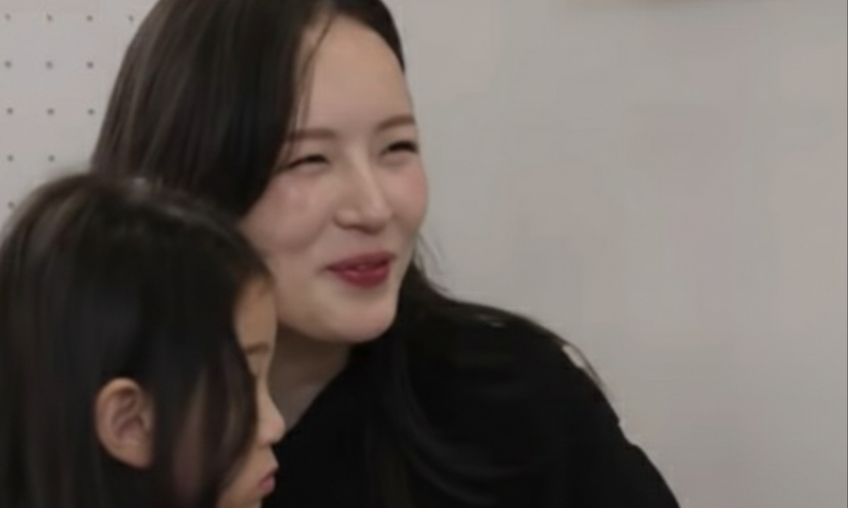 KCM Reveals Wife and Daughters on The Return of Superman After Thirteen Years