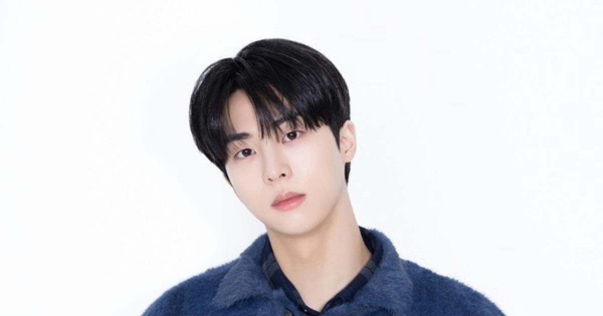 Kim Mu Jun Graciously Responds to Comparisons With BTS’s Jin, Calls It a Compliment