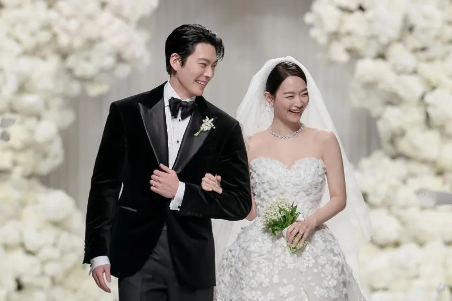 Kim Woo Bin and Shin Min Ah Spotted on Romantic Spain Honeymoon, Fans Swoon Over His Wedding Ring