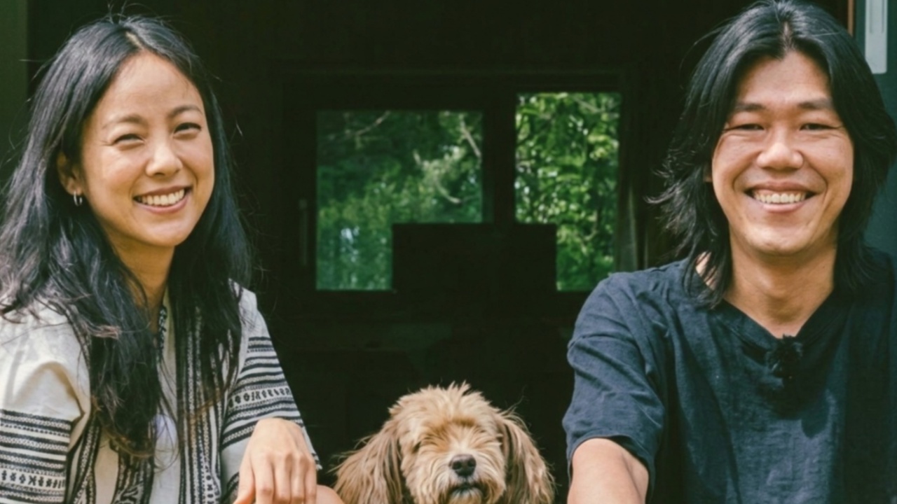 Lee Hyori Sparks Buzz After Revealing She Hasn’t Kissed Husband Lee Sang Soon in a Year