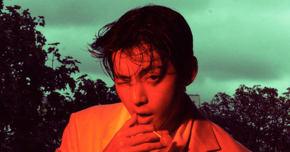 V of BTS Celebrated Worldwide for Perfect Blend of Eastern and Western Beauty