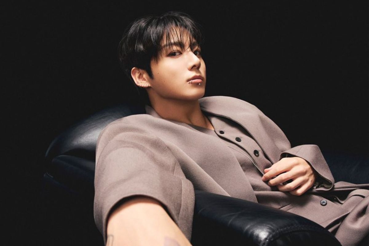 Jungkook’s Dreamy Romance Ideals and Playful Personality Continue Fascinating Fans