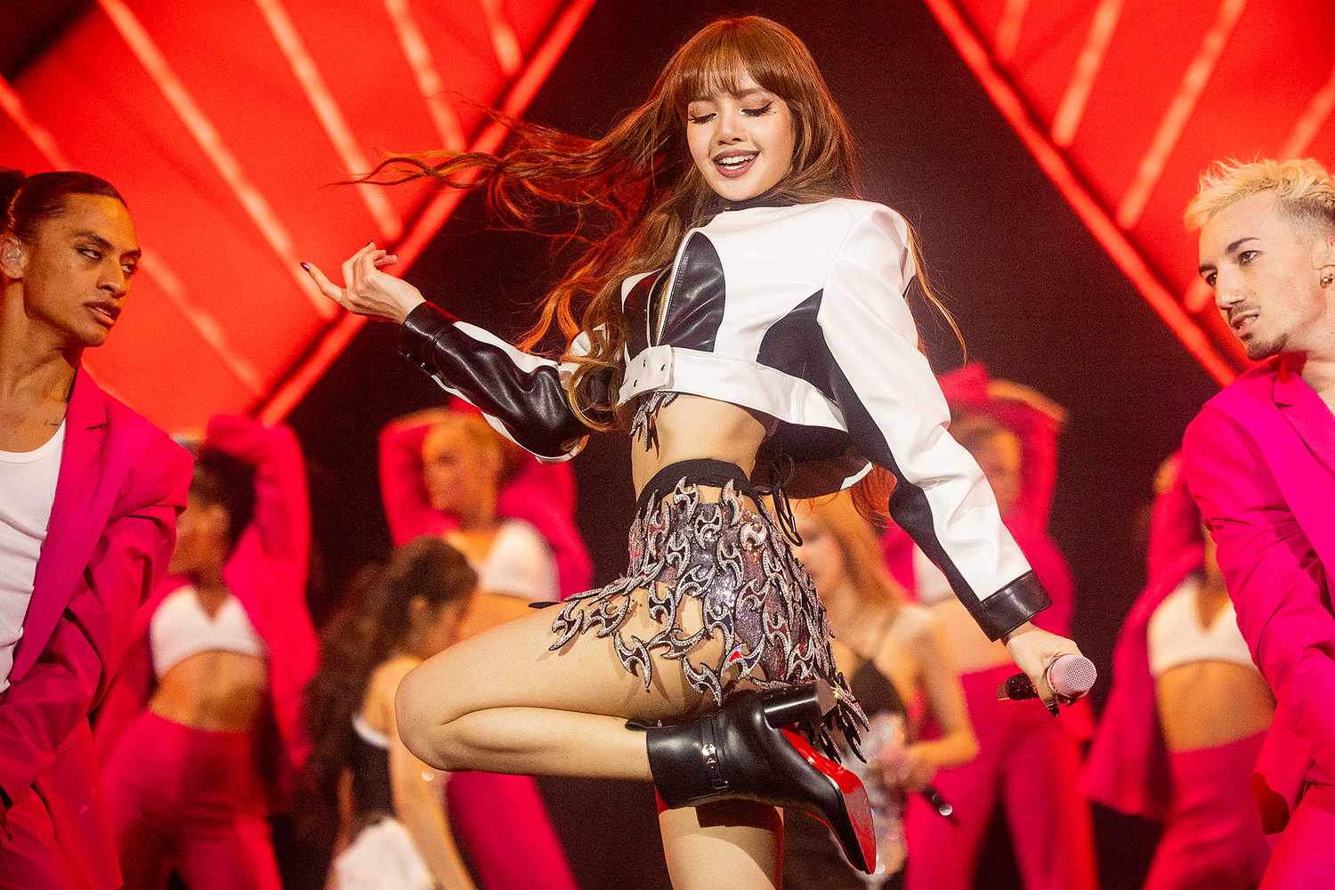 Lisa Breaks Boundaries With First Solo Las Vegas Residency, Elevating K-Pop Globally