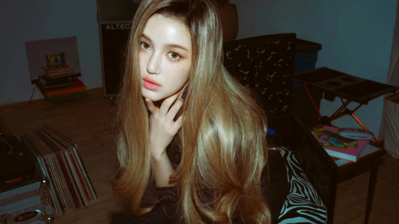 NewJeans Membership Extension Draws Criticism Amid Danielle Controversy