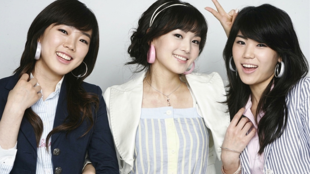 SeeYa Opens Up About Financial Struggles and Group Conflicts During Reunion