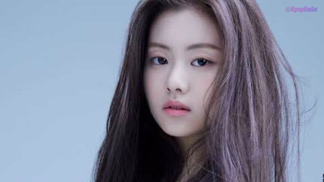 Former LE SSERAFIM Member Kim Garam Signs with Management KOO to Pursue Her Acting Career
